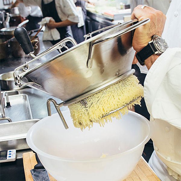 Matfer X530 Stainless Steel Food Mill #5, 8 qt.